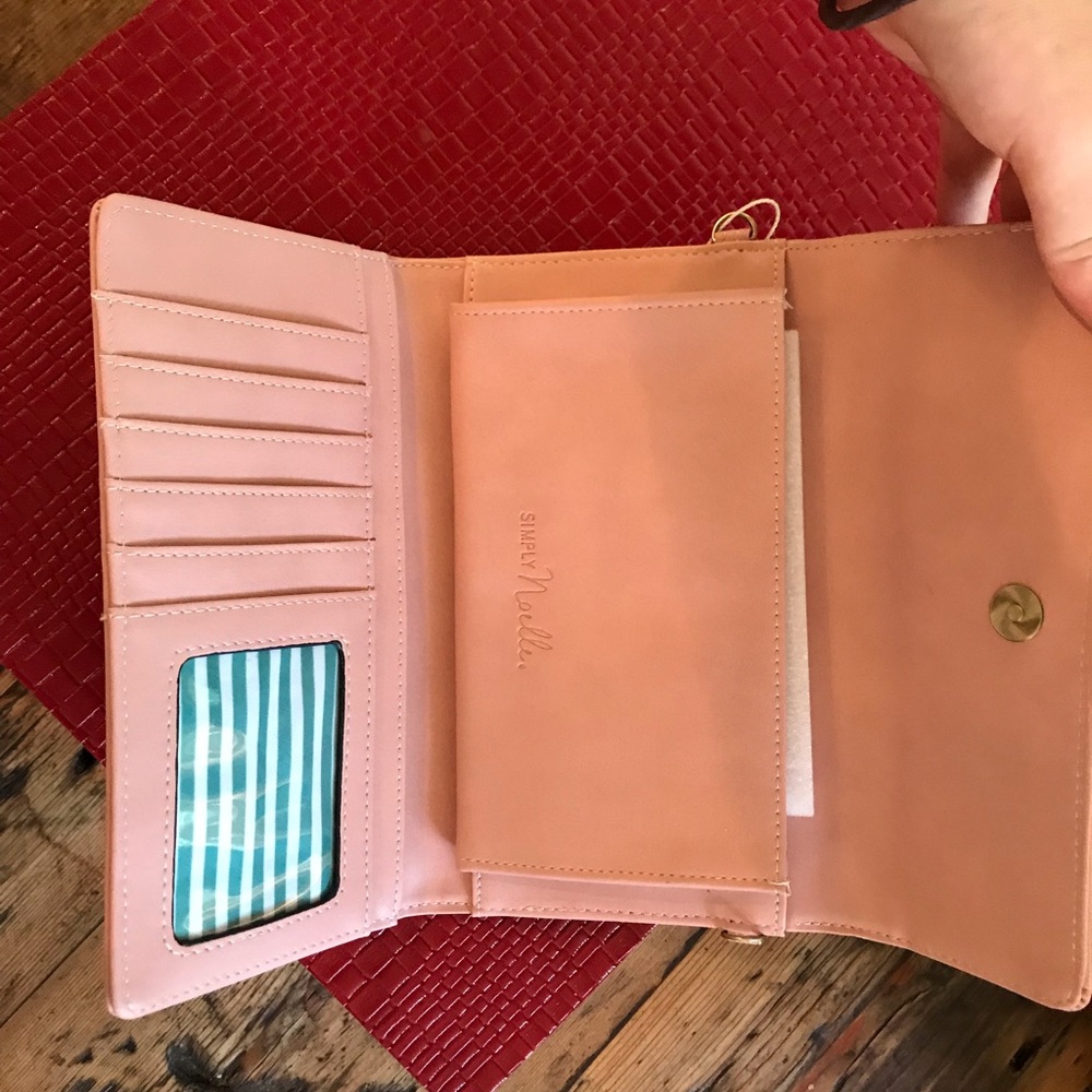 Pink wallet (never used)